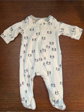 Baby GAP White Crab Print Footed Zip Onesie Sleeper| Newborn| Coastal Nautical